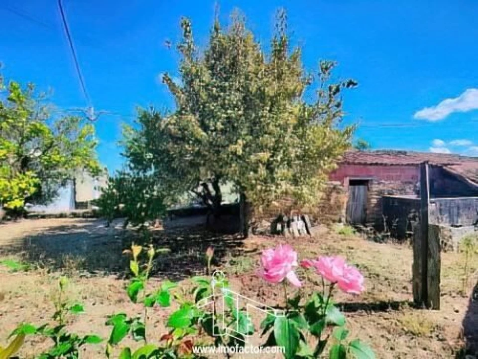 Moradia T5 para Venda em Santo Andre das Tojeiras Foto 9