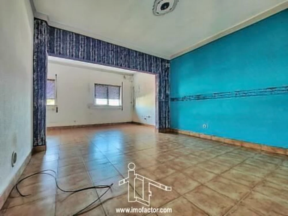 Moradia T2 para Venda em Cebolais de Cima e Retaxo Foto 4