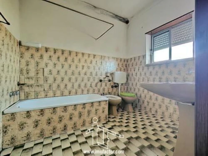 Moradia T2 para Venda em Cebolais de Cima e Retaxo Foto 7