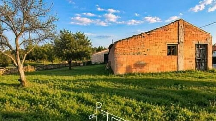Terreno para Venda em Santo Andre das Tojeiras