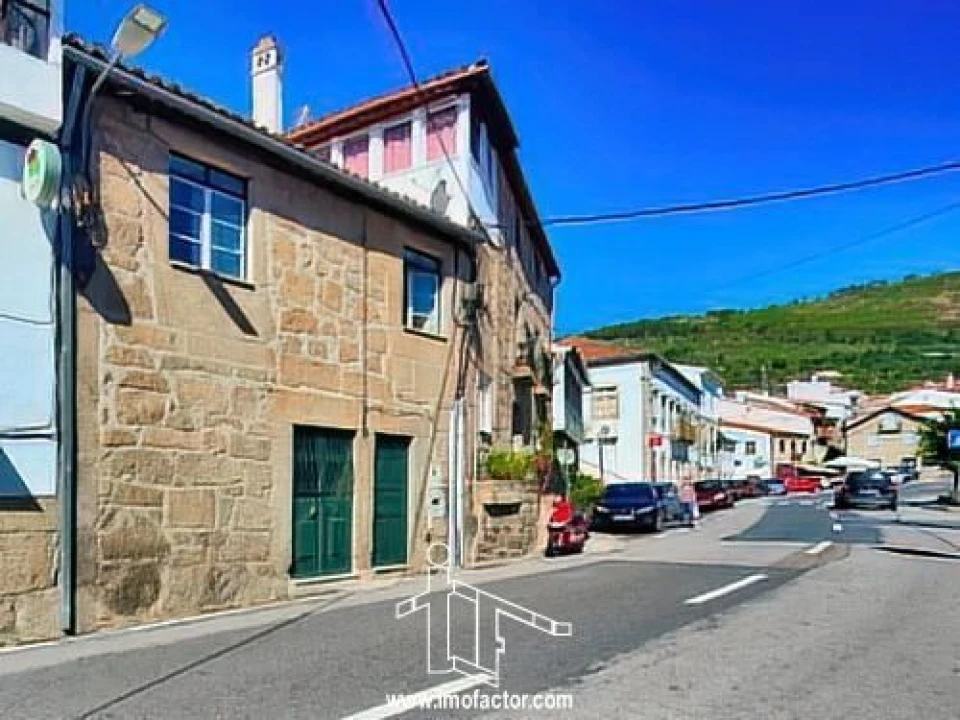 Moradia T3 para Venda em Alpedrinha Foto 2