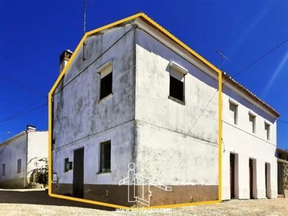 Moradia T2 para Venda em Sarzedas Foto 3