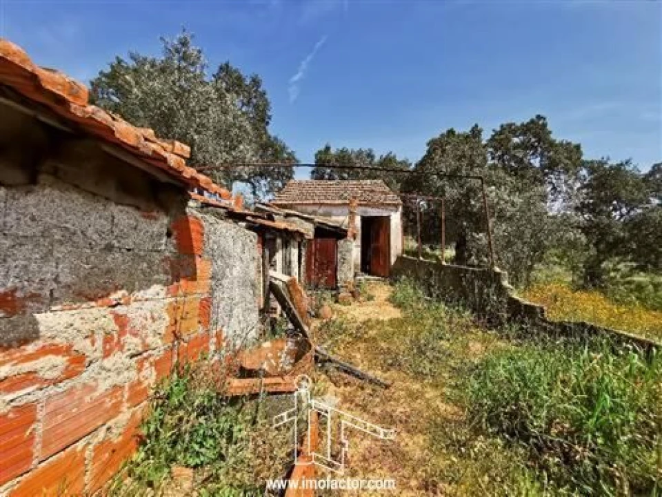 Moradia T2 para Venda em Sarzedas Foto 20