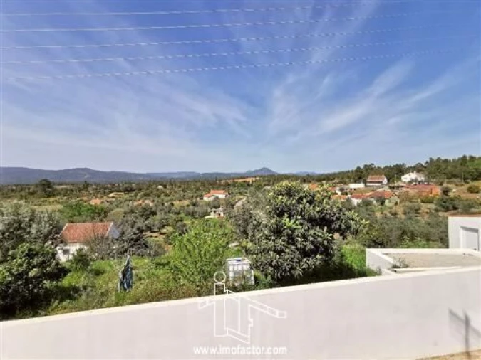 Moradia T2 para Venda em Sarzedas Foto 24