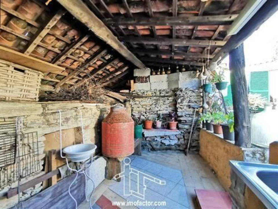 Quinta T3 para Venda em Vila Velha de Rodão Foto 6