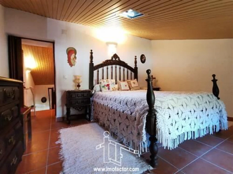 Quinta T3 para Venda em Vila Velha de Rodão Foto 22
