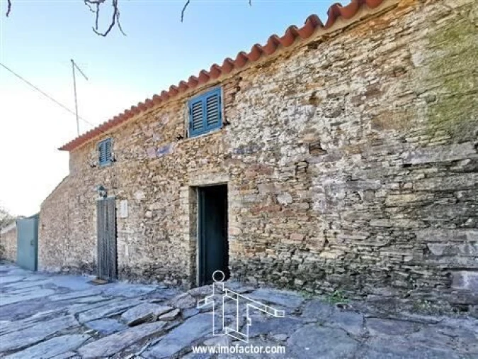 Quinta T3 para Venda em Vila Velha de Rodão Foto 3