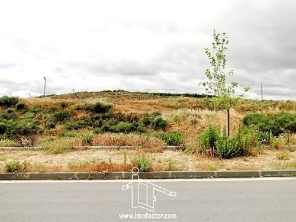 Terreno para Venda em Castelo Branco Foto 1