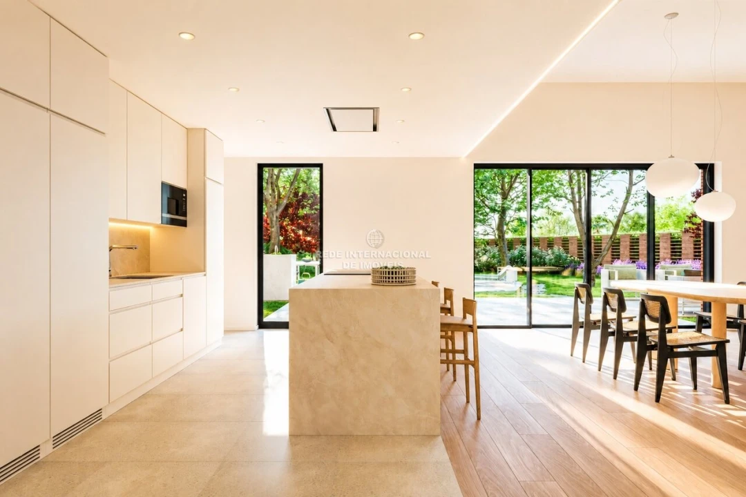 Apartamento T3 para Venda em Quarteira Foto 7