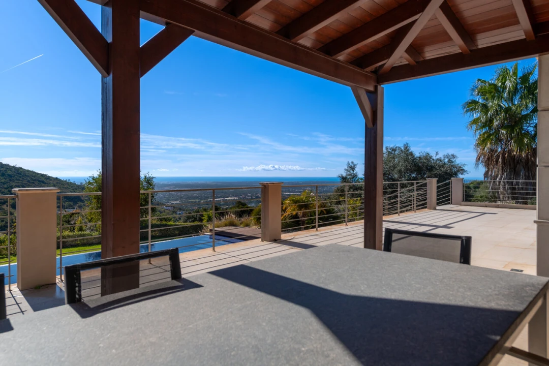 Moradia T5 para Venda em Santa Barbara de Nexe Foto 48