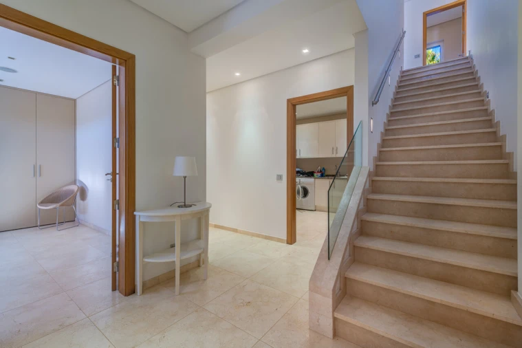 Moradia T5 para Venda em Santa Barbara de Nexe Foto 28