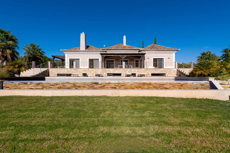 Moradia T5 para Venda em Santa Barbara de Nexe Foto 45