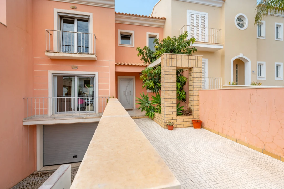 Moradia T3 para Venda em Boliqueime Foto 2