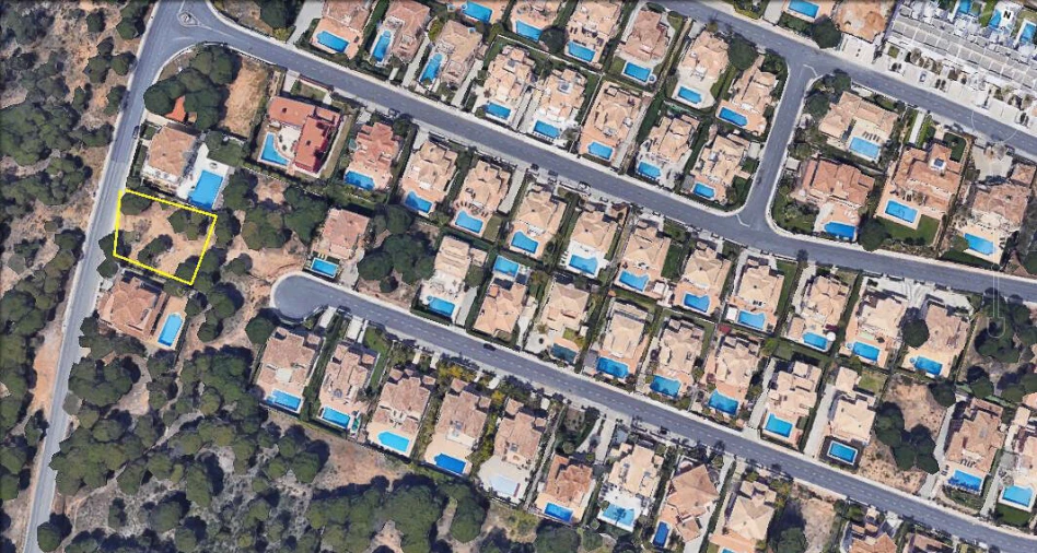 Terreno para Venda em Almancil