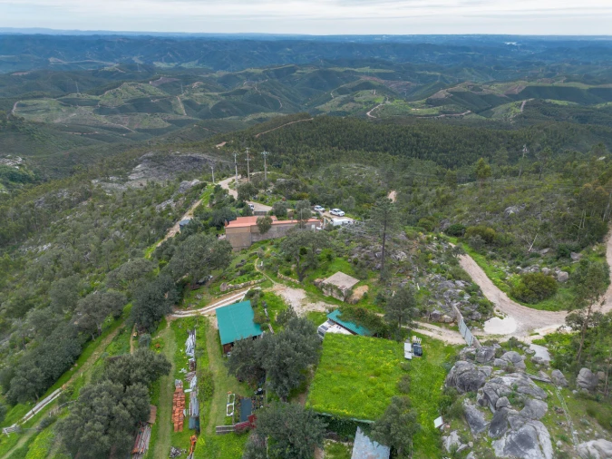 Quinta T2 para Venda em Monchique Foto 1