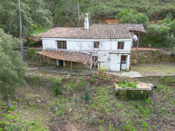 Quinta T3 para Venda em Monchique
