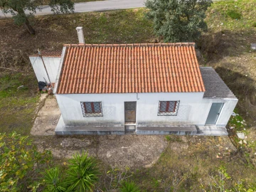 Quinta T0 para Venda em Monchique