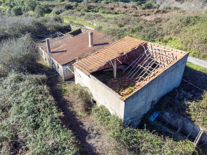 Quinta T0 para Venda em Monchique Foto 4