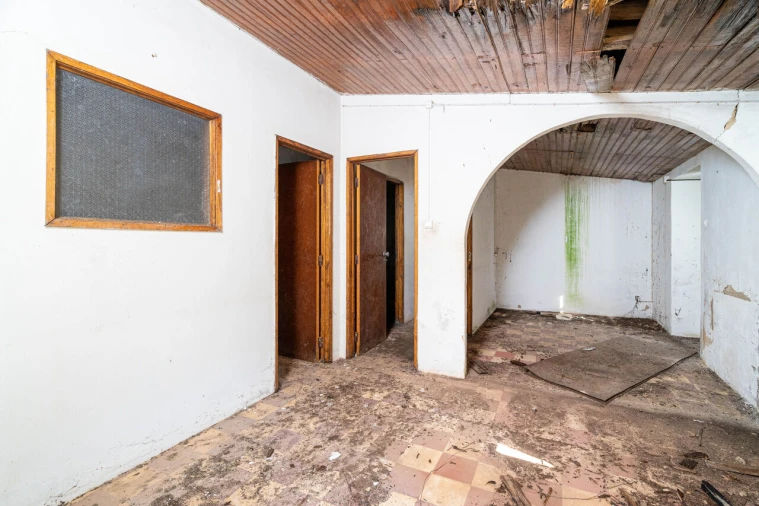 Quinta T0 para Venda em Monchique Foto 13