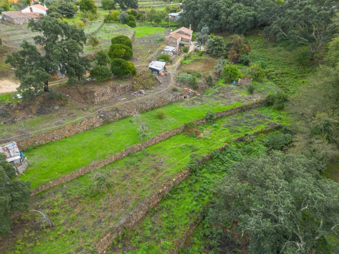 Quinta T0 para Venda em Monchique Foto 7