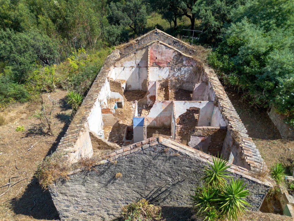 Quinta T0 para Venda em Monchique Foto 7