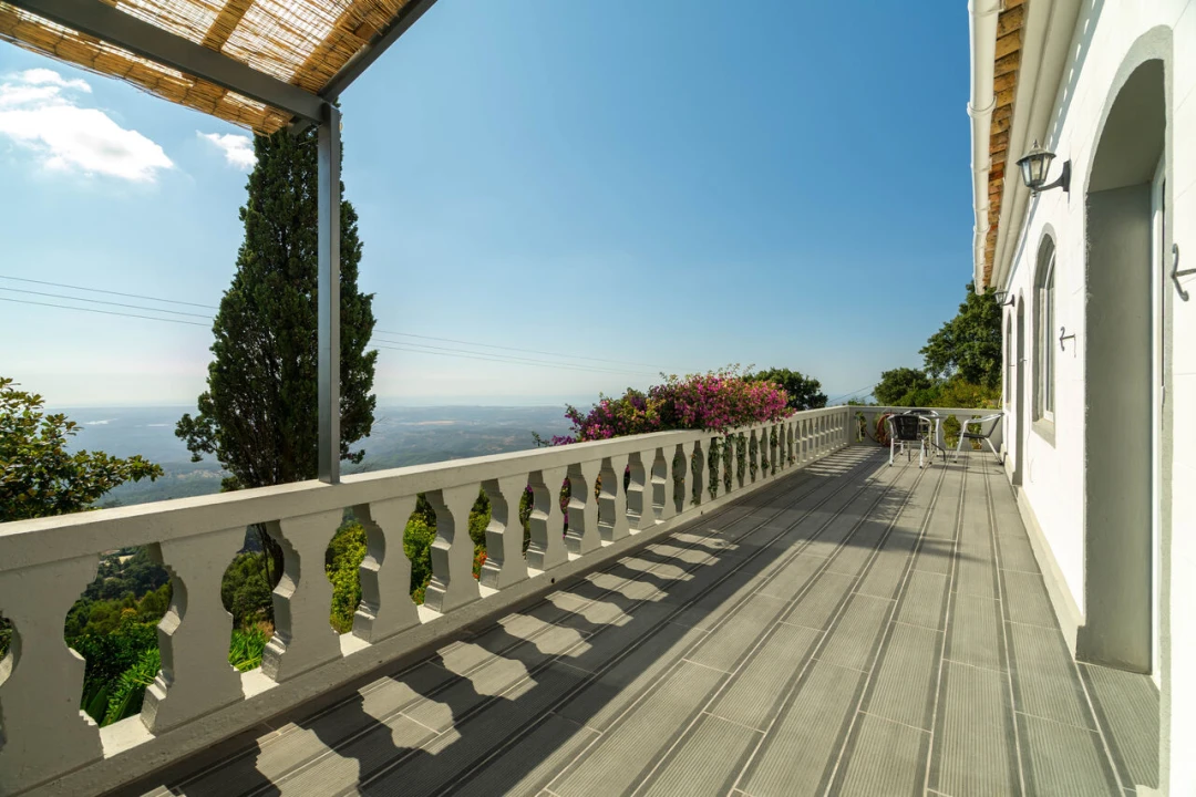 Moradia T4 para Venda em Monchique Foto 13