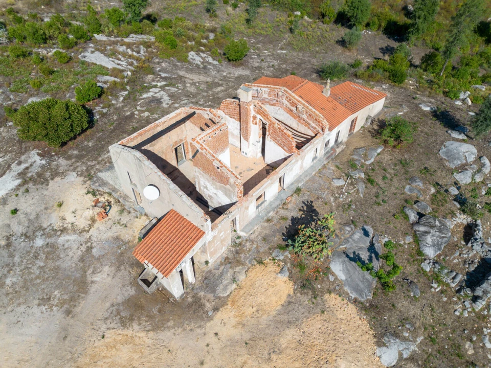 Quinta T0 para Venda em Monchique Foto 3