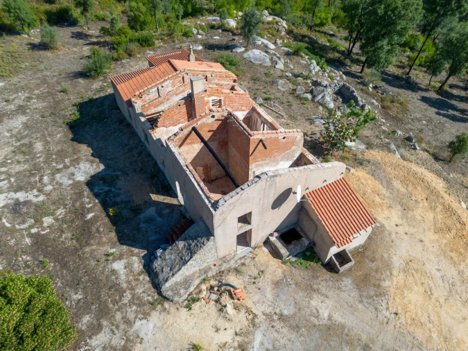 Quinta T0 para Venda em Monchique Foto 8