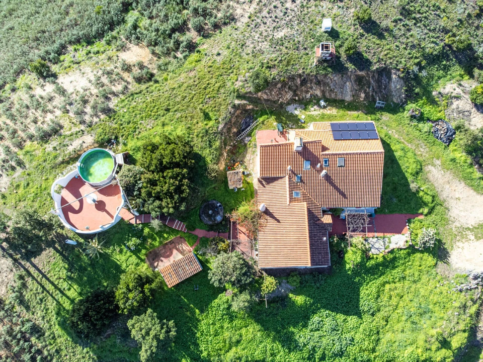 Quinta T4 para Venda em Monchique Foto 8