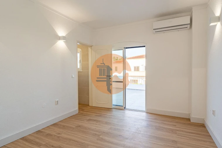 Moradia T2 para Venda em Altura Foto 15