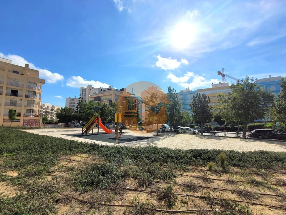 Apartamento T2 para Venda em Armação de Pera Foto 37