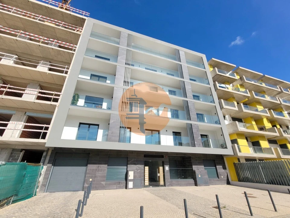 Apartamento T2 para Venda em Armação de Pera Foto 2