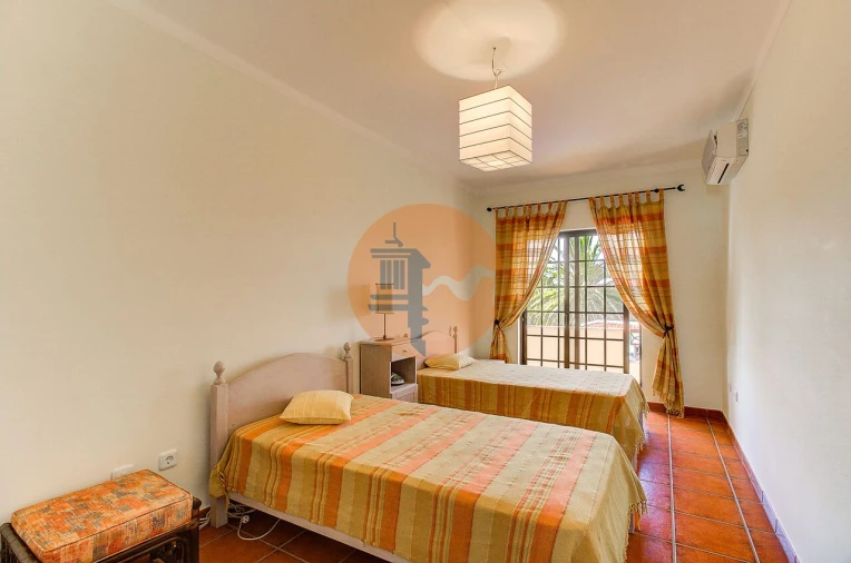 Moradia T3 para Venda em Altura Foto 36