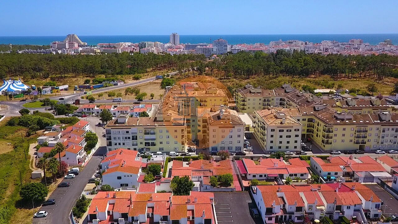 Moradia T4 para Venda em Monte Gordo Foto 22