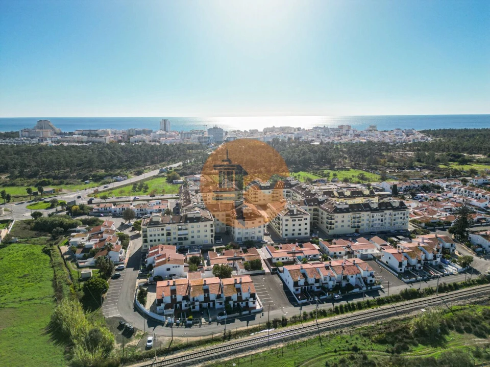 Moradia T4 para Venda em Monte Gordo Foto 26