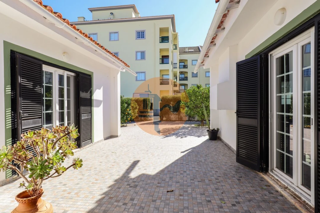 Moradia T4 para Venda em Monte Gordo Foto 14