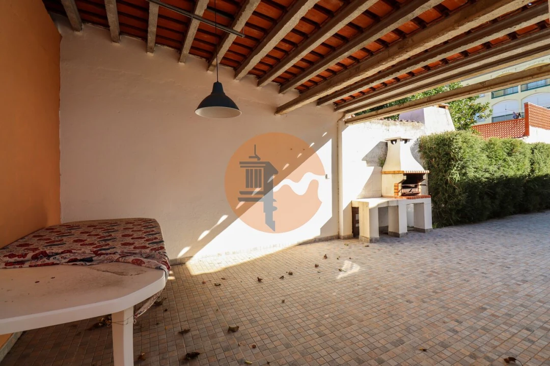 Moradia T4 para Venda em Monte Gordo Foto 48