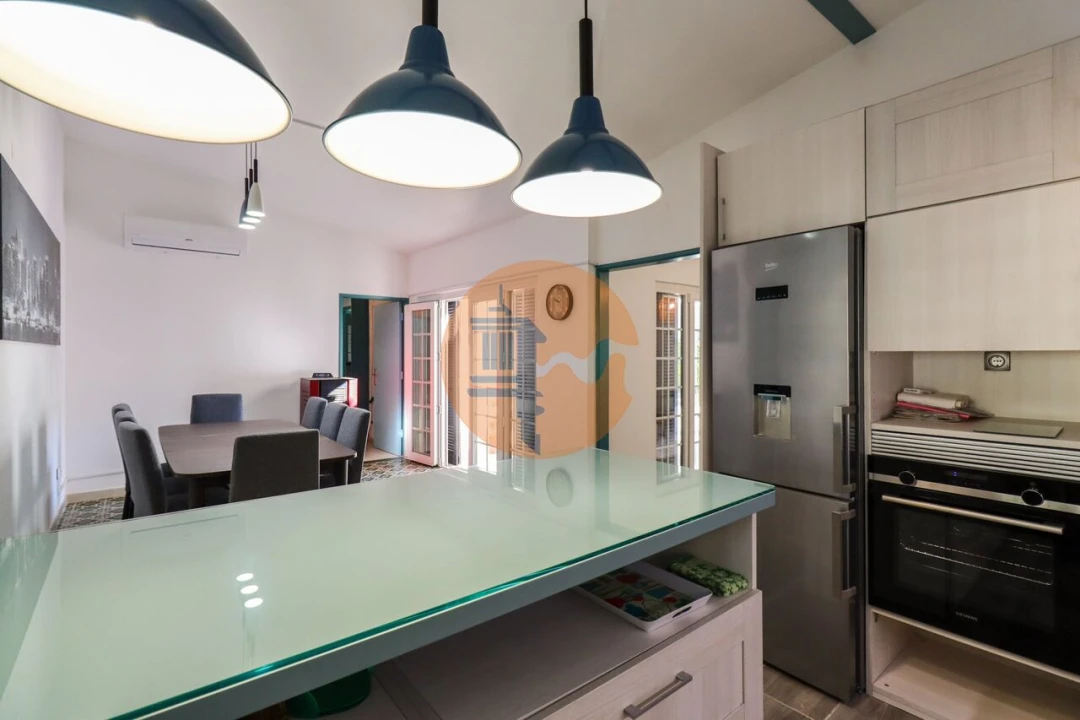 Moradia T4 para Venda em Monte Gordo Foto 13