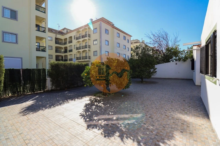 Moradia T4 para Venda em Monte Gordo Foto 40