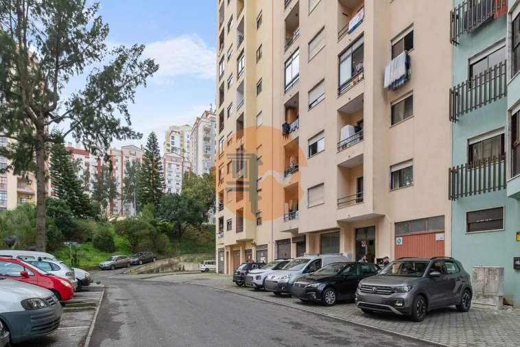 Armazém para Venda em Algueirão-Mem Martins Foto 23