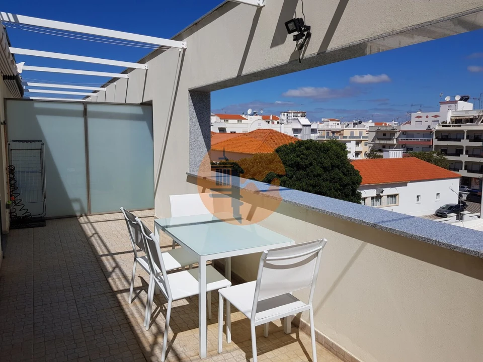 Apartamento T0 para Venda em Vila Real de Santo Antonio Foto 1