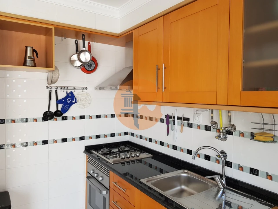 Apartamento T0 para Venda em Vila Real de Santo Antonio Foto 6