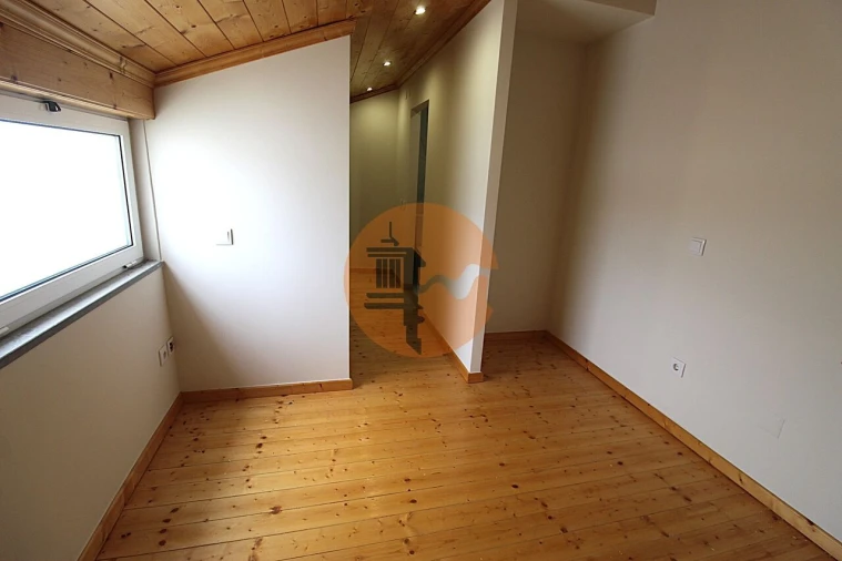 Apartamento T4 para Venda em São Brás de Alportel Foto 44