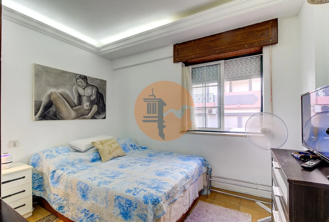 Apartamento T0 para Venda em Vila Real de Santo Antonio Foto 3