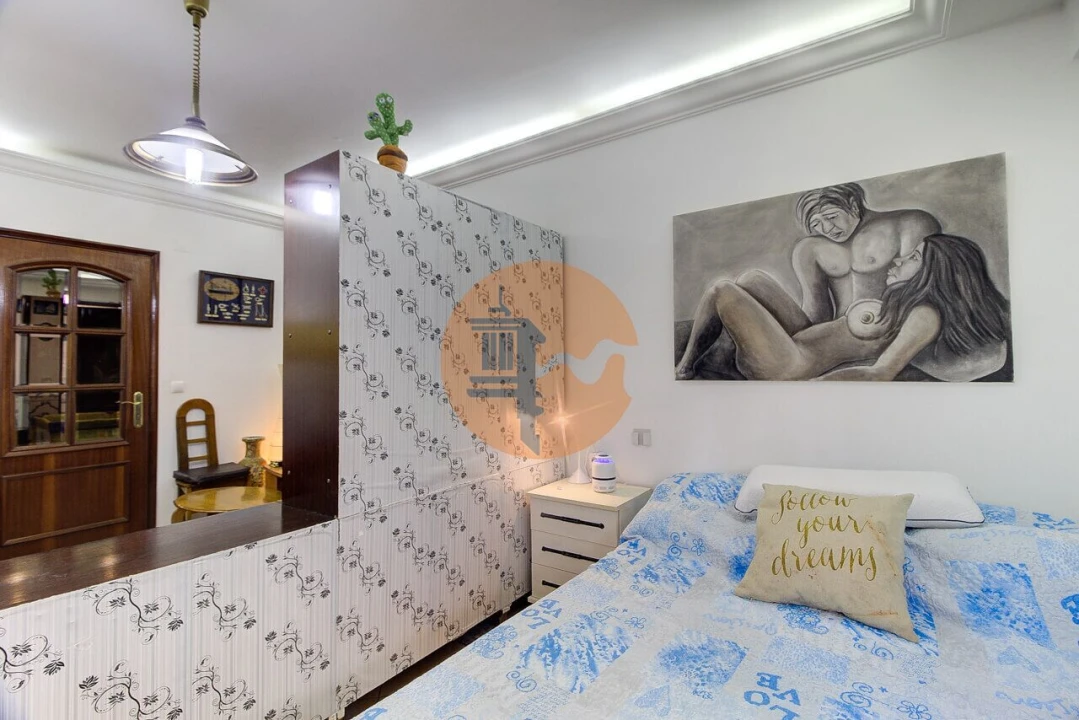 Apartamento T0 para Venda em Vila Real de Santo Antonio Foto 11
