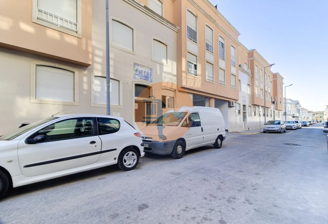 Apartamento T0 para Venda em Vila Real de Santo Antonio Foto 18
