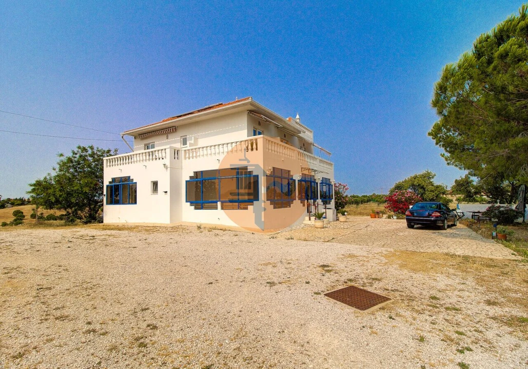 Moradia T6 para Venda em Vila Nova de Cacela Foto 9