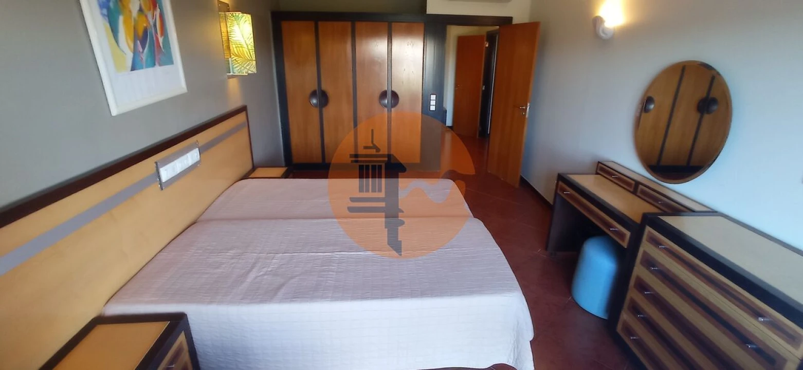 Apartamento T0 para Venda em Albufeira e Olhos de Água Foto 6