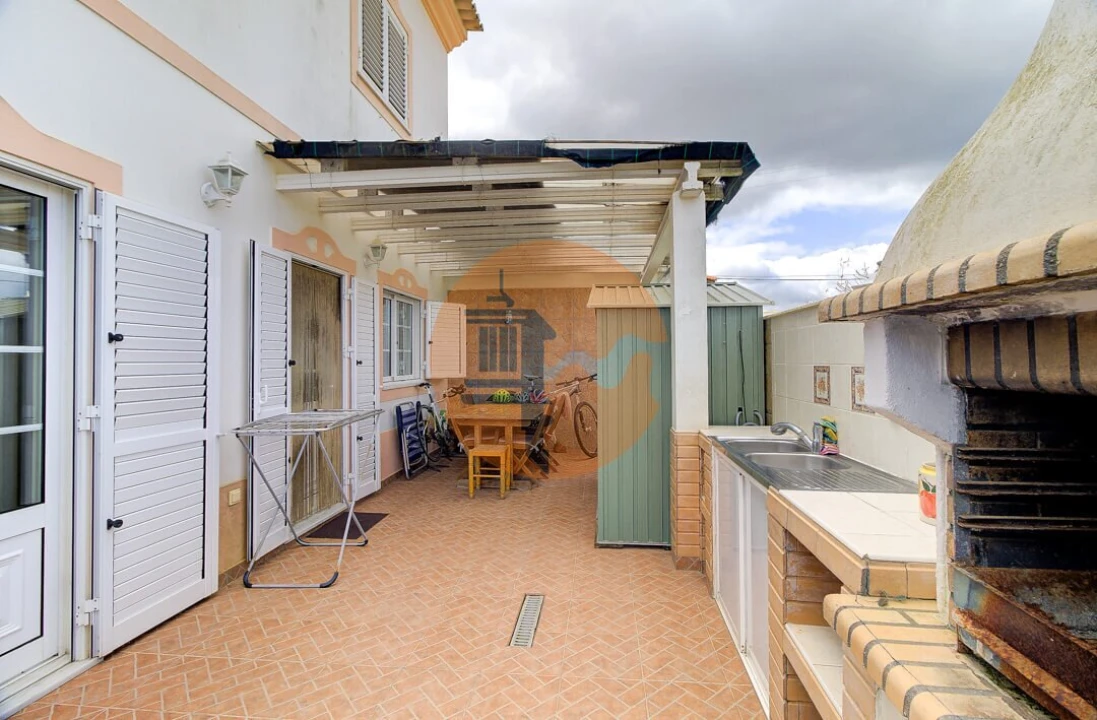 Moradia T3 para Venda em Vila Nova de Cacela Foto 3