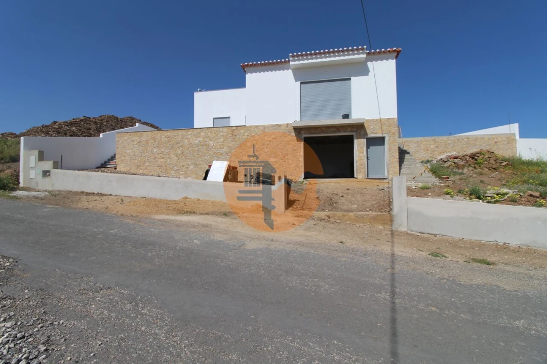 Moradia T3 para Venda em Castro Marim Foto 2